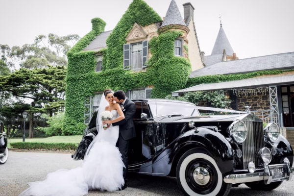 Top 7 Wedding Car Options For an Elegant Bride's Entry
